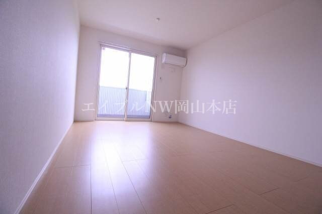 物件内観写真12　(日当たりも良好)