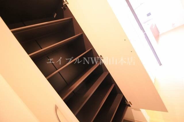 物件内観写真16　(下駄箱)