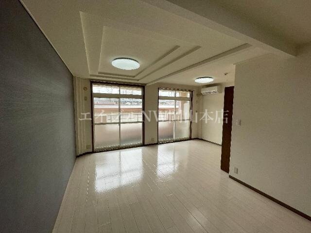 物件内観写真18　(リビング)