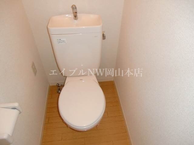 物件内観写真5　(トイレ)