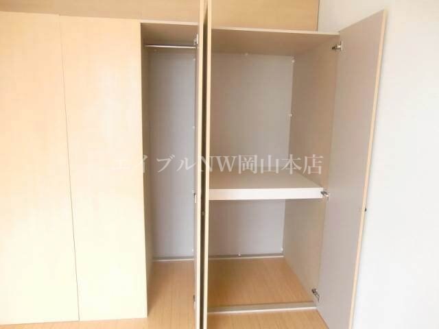 物件内観写真16　(収納)