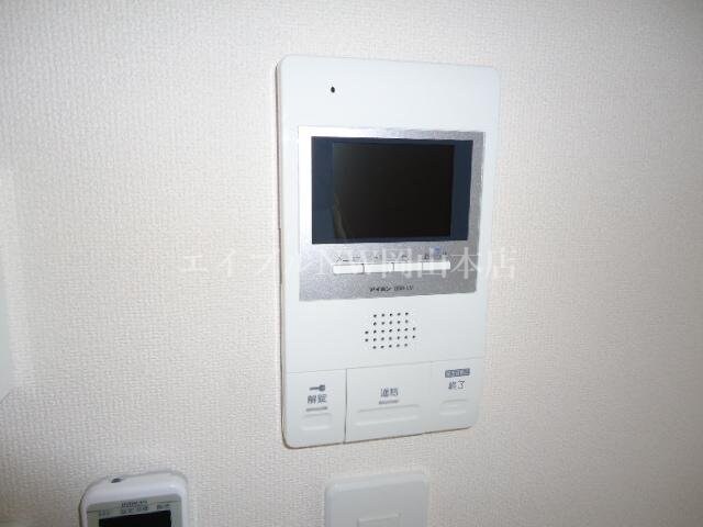 物件内観写真16　(カメラ付インターホン)