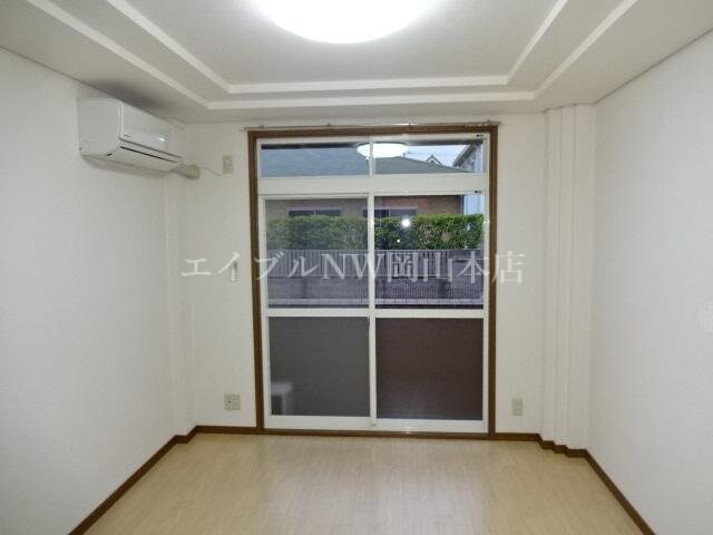 物件内観写真6　(洋室)