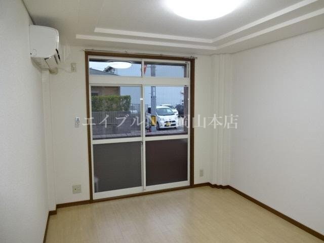 物件内観写真23　(洋室)