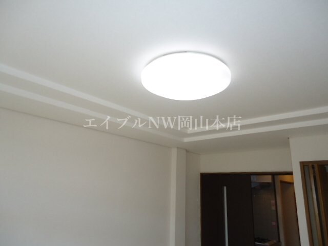 物件内観写真24　(照明)