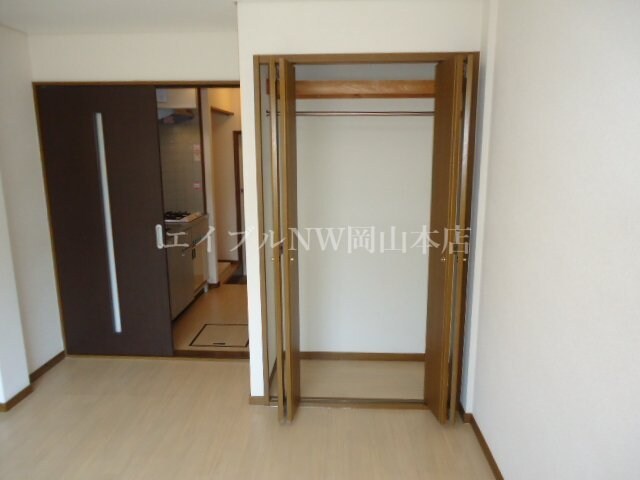 物件内観写真25　(収納)