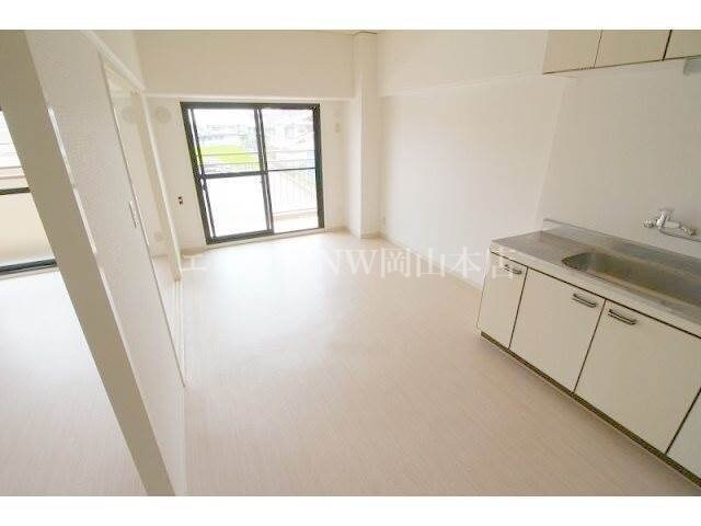 物件内観写真7　(リビング)