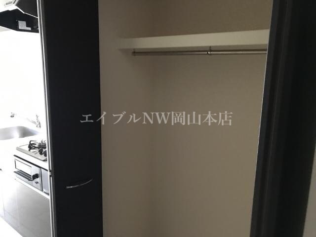 物件内観写真18　(収納)