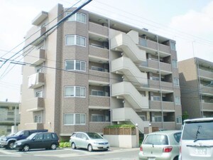 クレール新屋敷外観写真