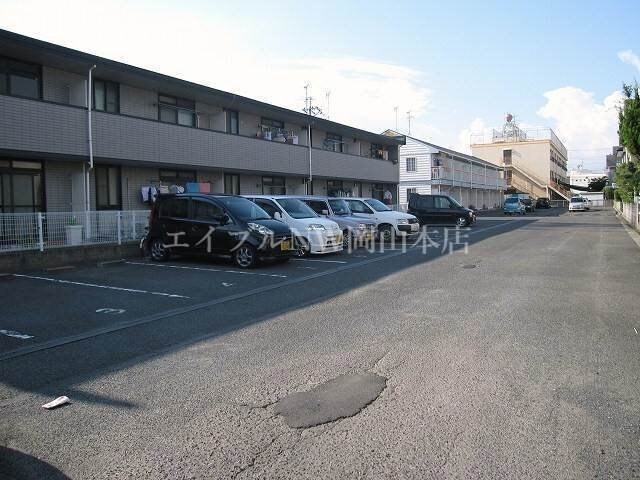 物件内観写真17　(駐車場)