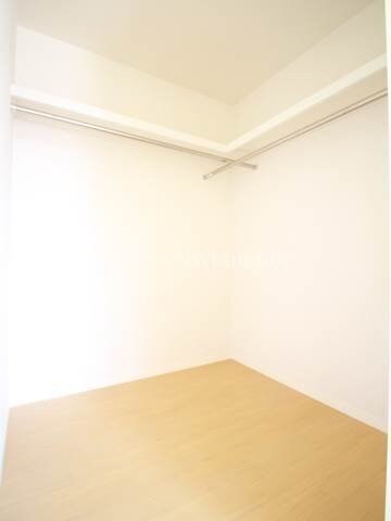 物件内観写真9　(ウォークインクローゼット)