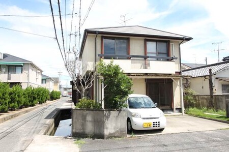 芳泉3丁目貸家外観写真