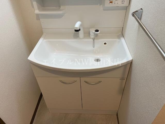 物件内観写真20　(洗髪洗面化粧台)