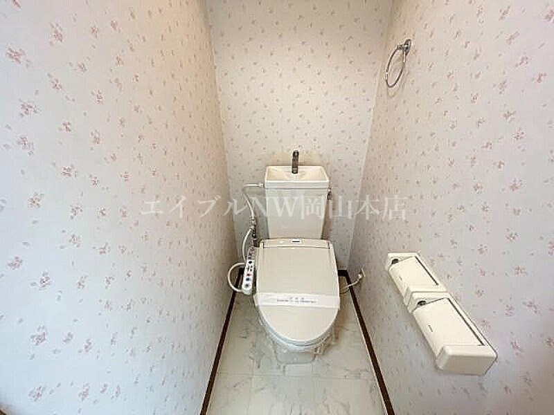 物件内観写真10　(シャワー付トイレ)