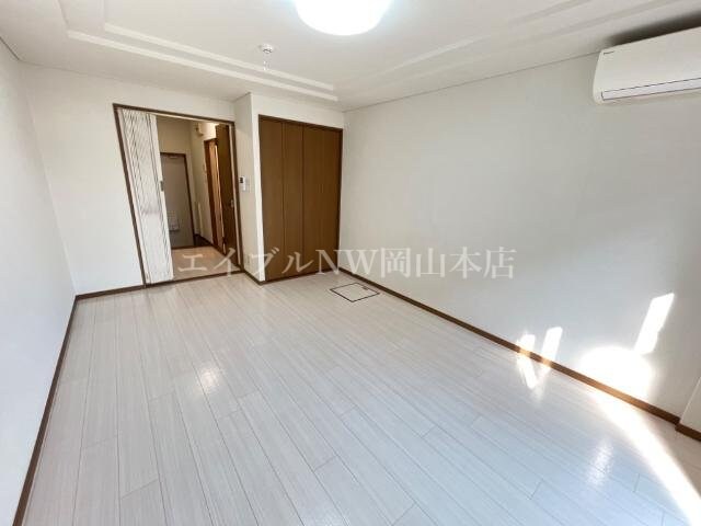 物件内観写真26　(洋室)