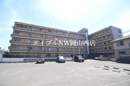 シャトールネッサンス津高外観写真