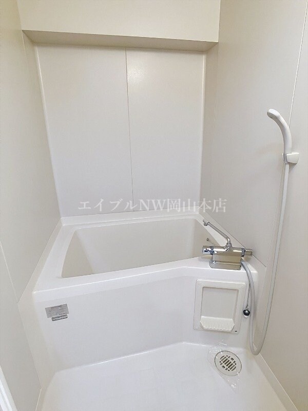 物件内観写真9　(バスルーム)