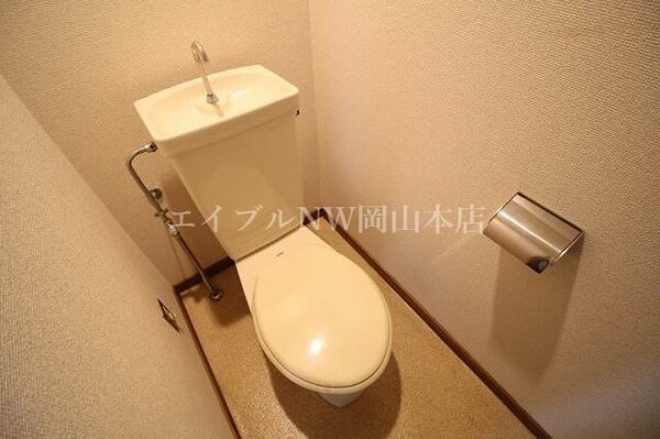 トイレ(同物件　別タイプ写真)
