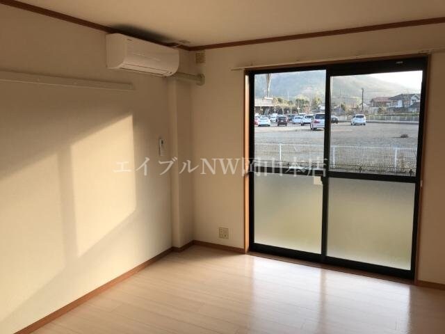 物件内観写真7　(洋室)