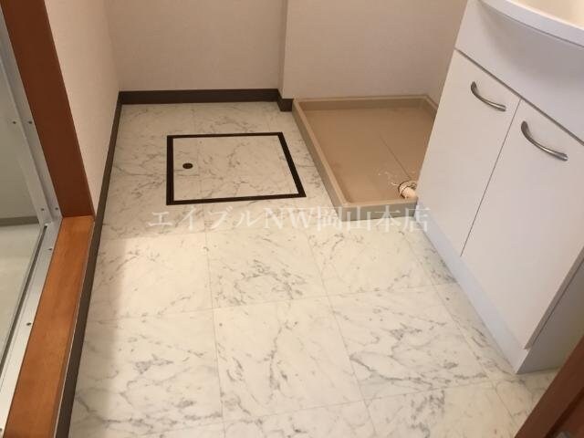 物件内観写真23　(脱衣所)