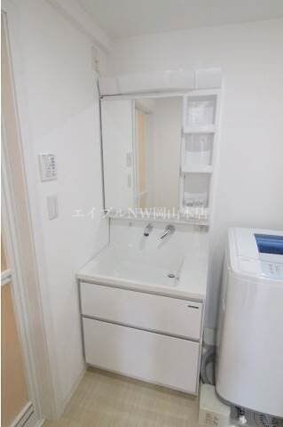 物件内観写真11　(洗面台)