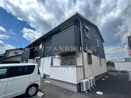 フェリーク庭瀬外観写真