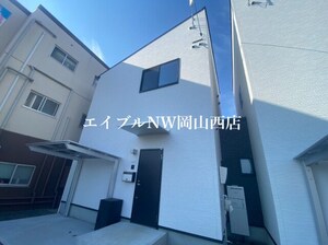 ホワイトハウス伊島外観写真