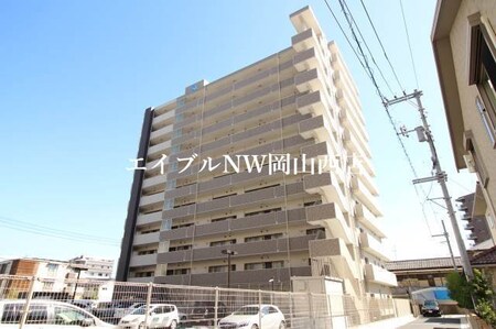 アルファスマート岡山医大南外観写真