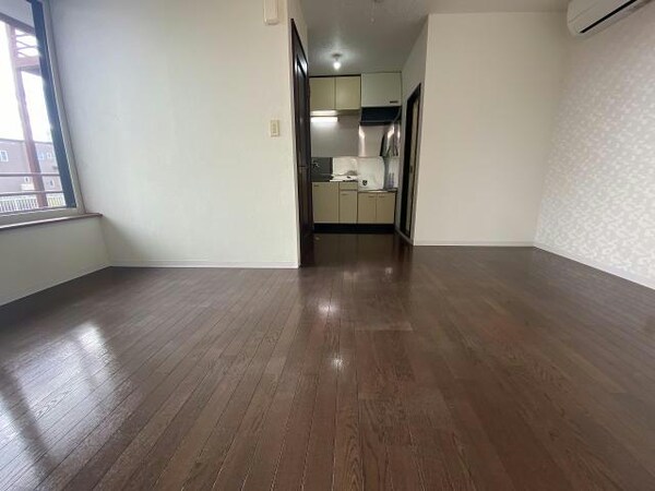 リビングダイニング