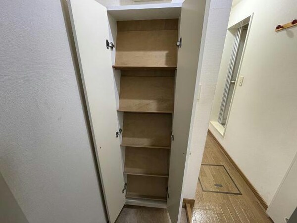 収納