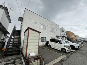 本通1丁目アパート外観写真