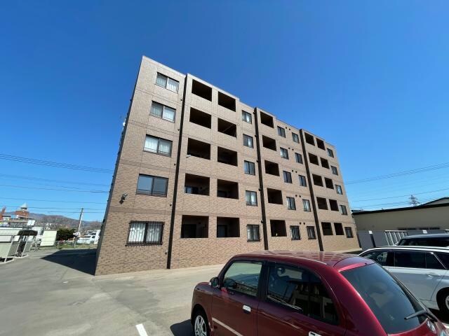 NEW PIAZZA 西桔梗の物件外観写真