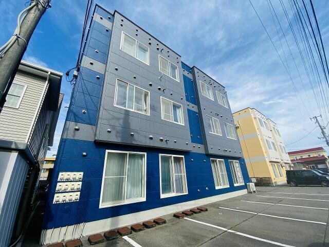 メゾンギンガの物件外観写真