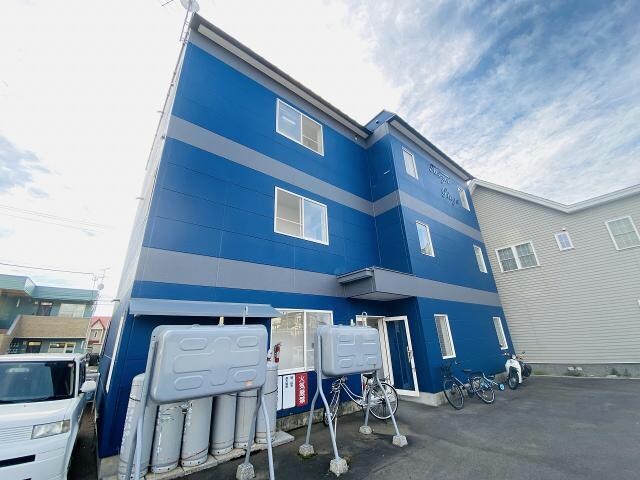 メゾンギンガの物件外観写真