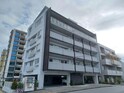 Pine Tree Hillsマンション