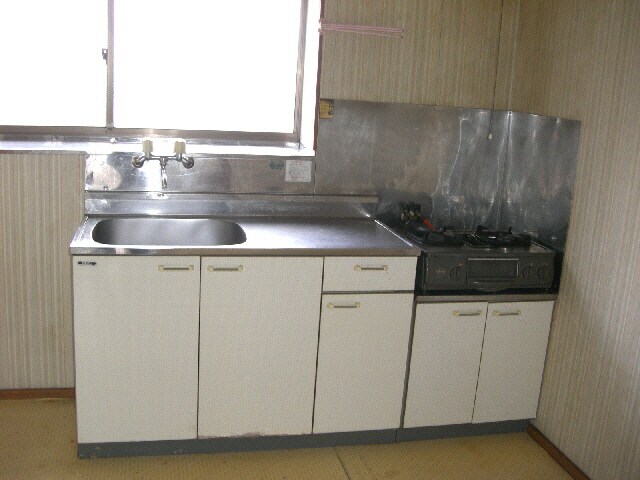 物件内観写真2　(キッチン)