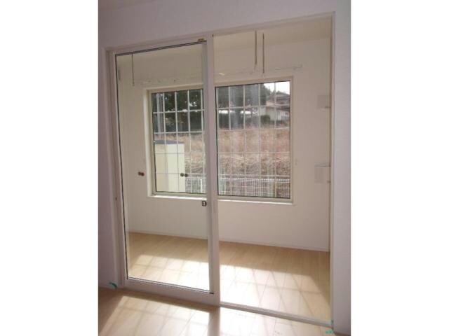 物件内観写真5　(サンルーム)