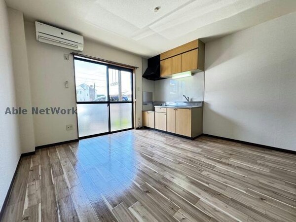 リビングダイニング