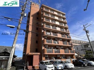 ラ・ベルビュー外観写真