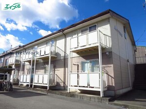サープラス小向外観写真