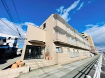 江戸橋利平治マンションの外観写真