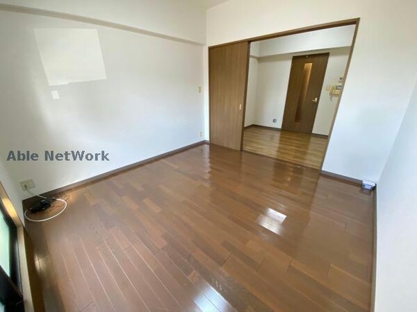 リビングダイニング