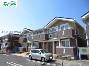 Ｙ・Ｙ　Ｌｉｌｙ　Ａ・Ｂ棟外観写真