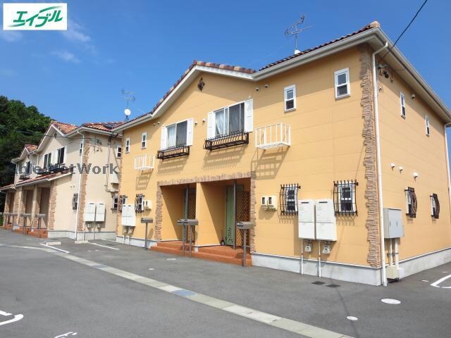 物件外観写真1　(AB棟)