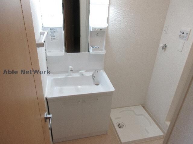 物件内観写真11　(洗面所)