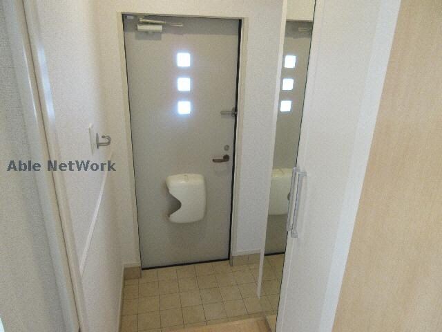 物件内観写真21　(玄関)
