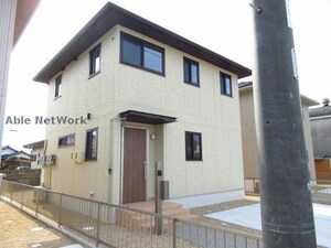久居西鷹跡町貸家B棟外観写真