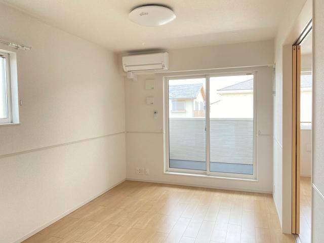 物件内観写真6　(※類似モデルの為、色味等は異なります。)