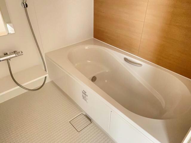 物件内観写真10　(※類似モデルの為、色味等は異なります。)