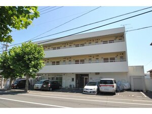 皆川タウンハウス　パート1外観写真